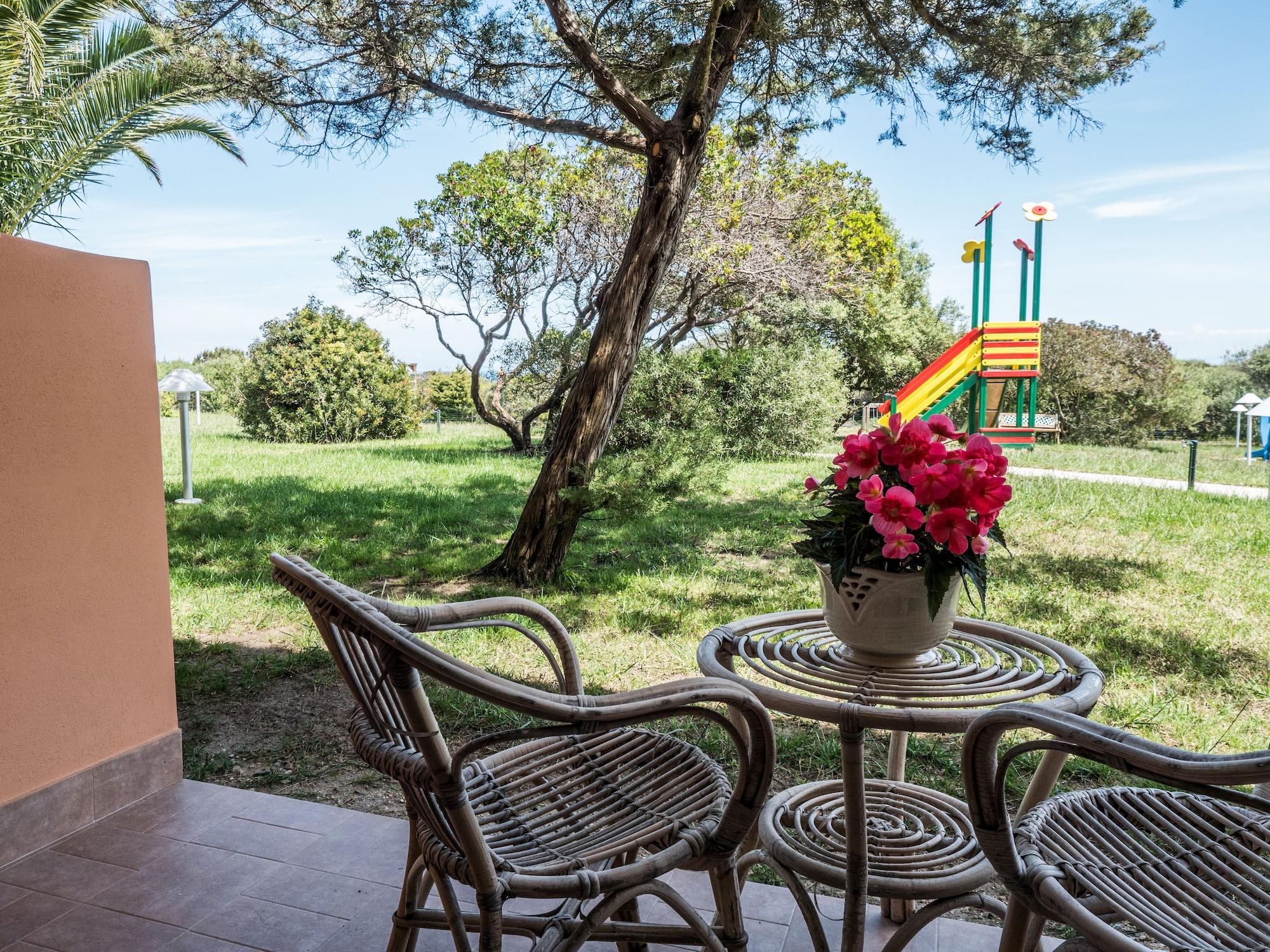 Hotel Cala Reale Стинтино Екстериор снимка