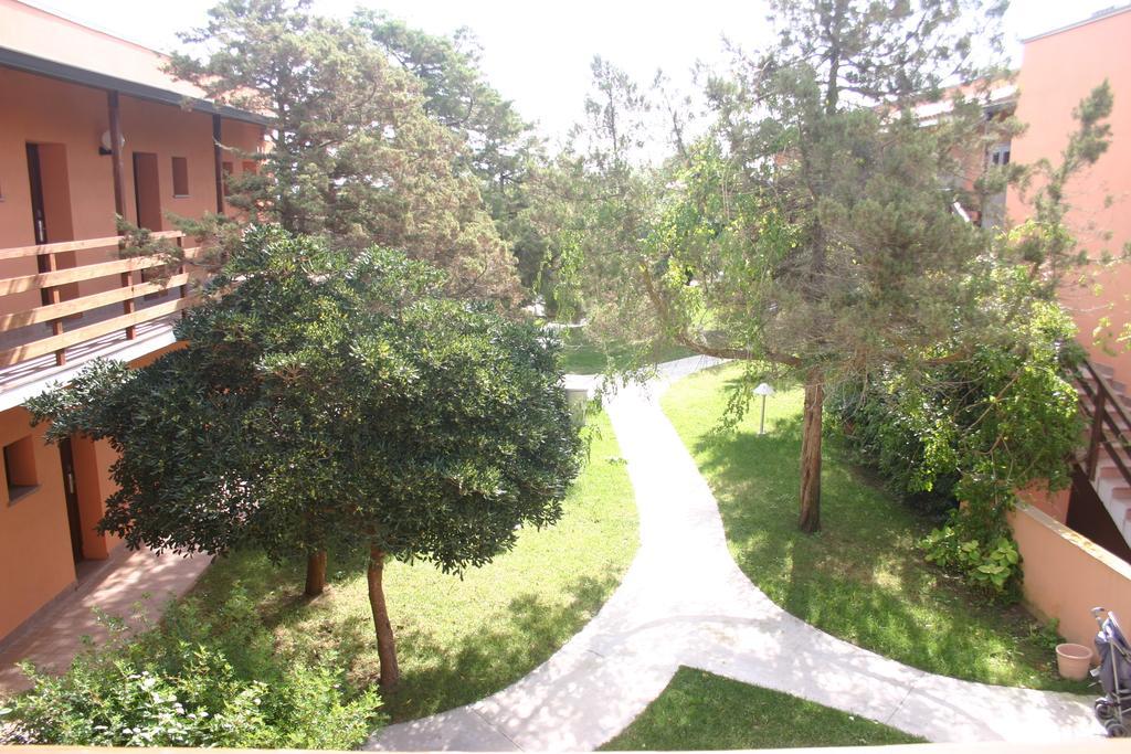 Hotel Cala Reale Стинтино Екстериор снимка